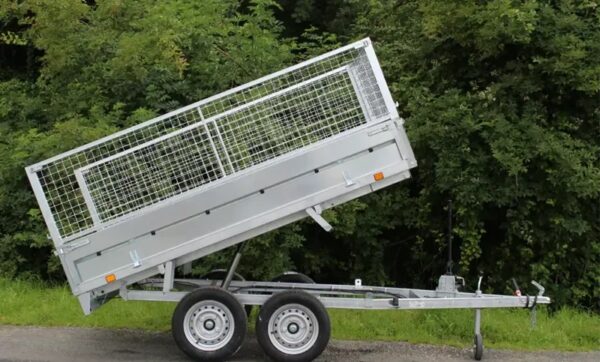 Contenedor basculante de dos ejes Lider 39560, dimensiones útiles: 253 x 147 x 30 cm