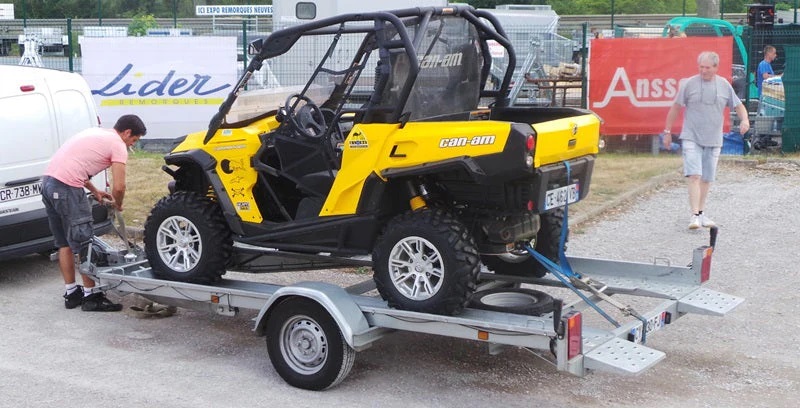 Transportador de automóviles de un solo eje con capacidad de 1300 kg - Imagen 8