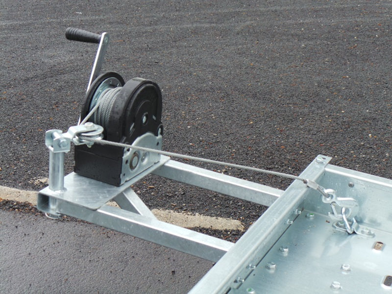 Transportador de automóviles de un solo eje con capacidad de 1300 kg - Imagen 6