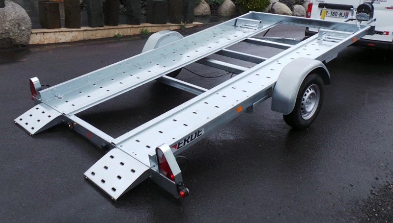 Transportador de automóviles de un solo eje con capacidad de 1300 kg - Imagen 3