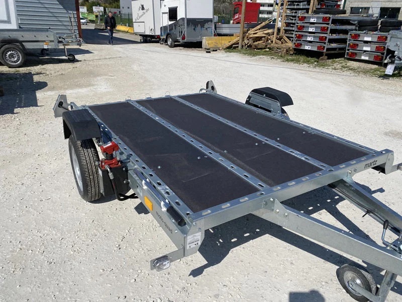 Portamotos Martz TEMA con sistema de descenso hidráulico - Imagen 3