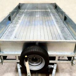 Alternative view of Remolque basculante Indespension de 2 ejes – GVWR 2700 kg, basculamiento hidráulico