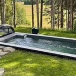 Alternative view of Un contenedor marítimo convertido en piscina – 6,11 m x 2,5 m