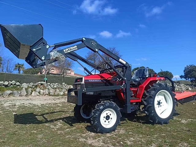Minitractor Yanmar F175 con pala